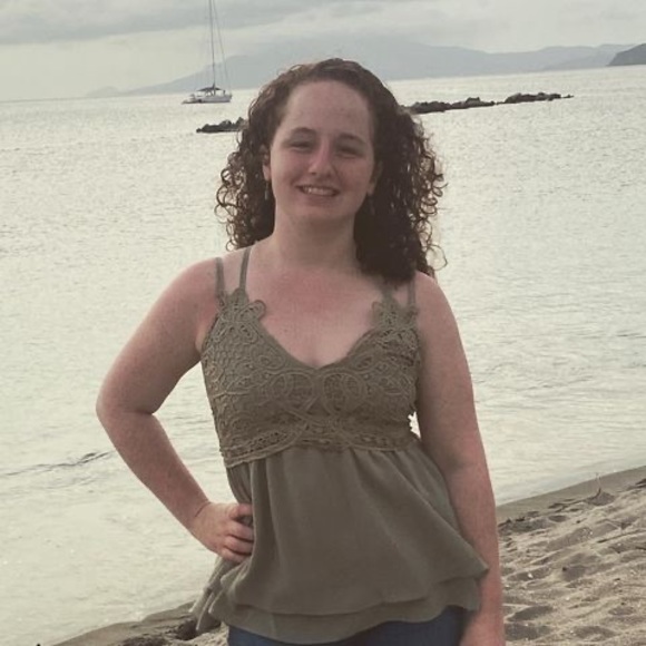 Meet your Posher, Amanda - Picture 1 of 1